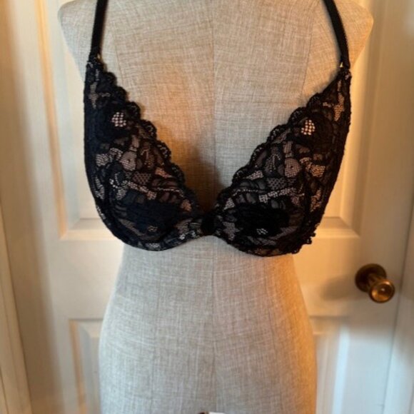 Victoria secret black lace bra 38C - Picture 1 of 4